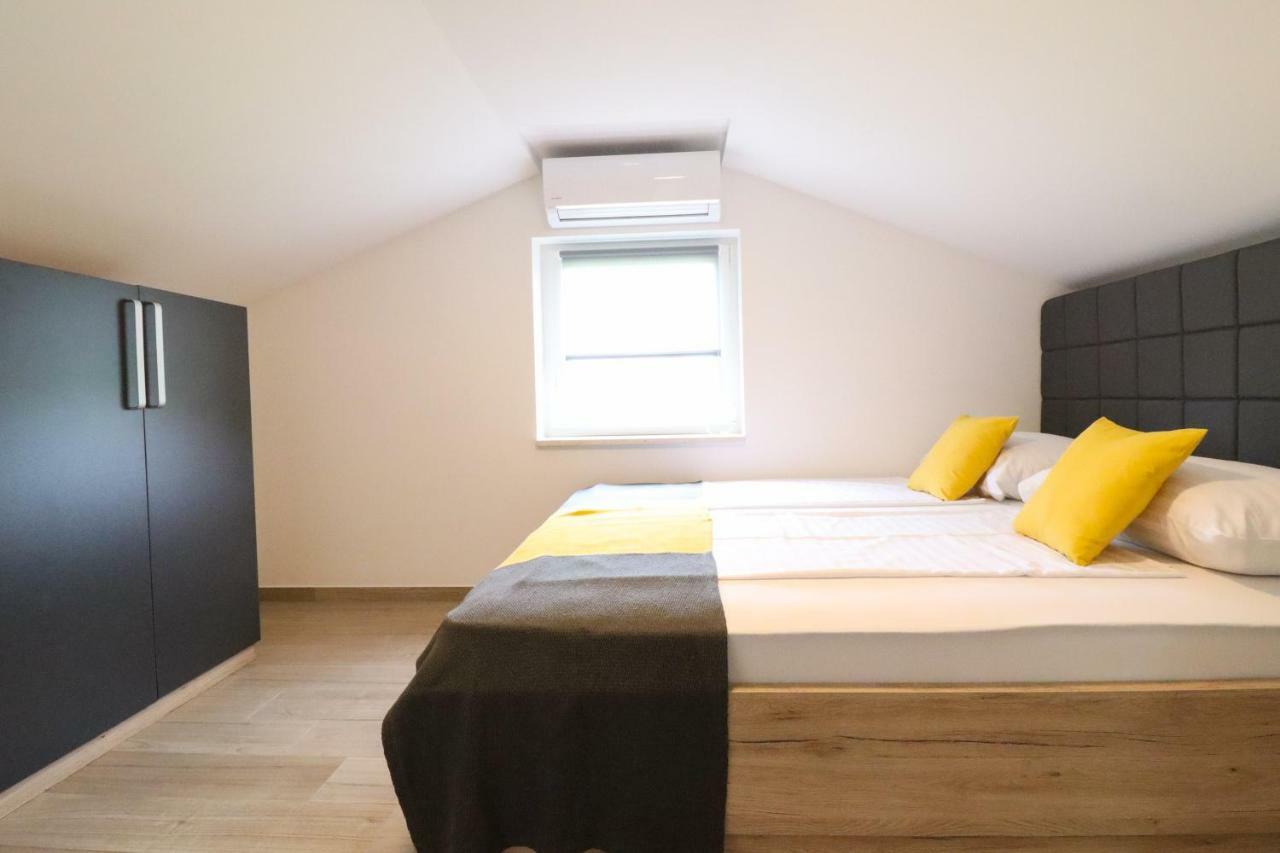 Brand New Apartment in Malinska Exteriör bild